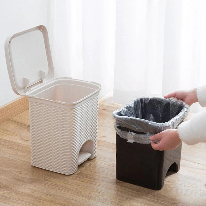 Rattan Style Pedal Trash Bin – Elegant Plastic Dustbin with Lid (Multiple Sizes)