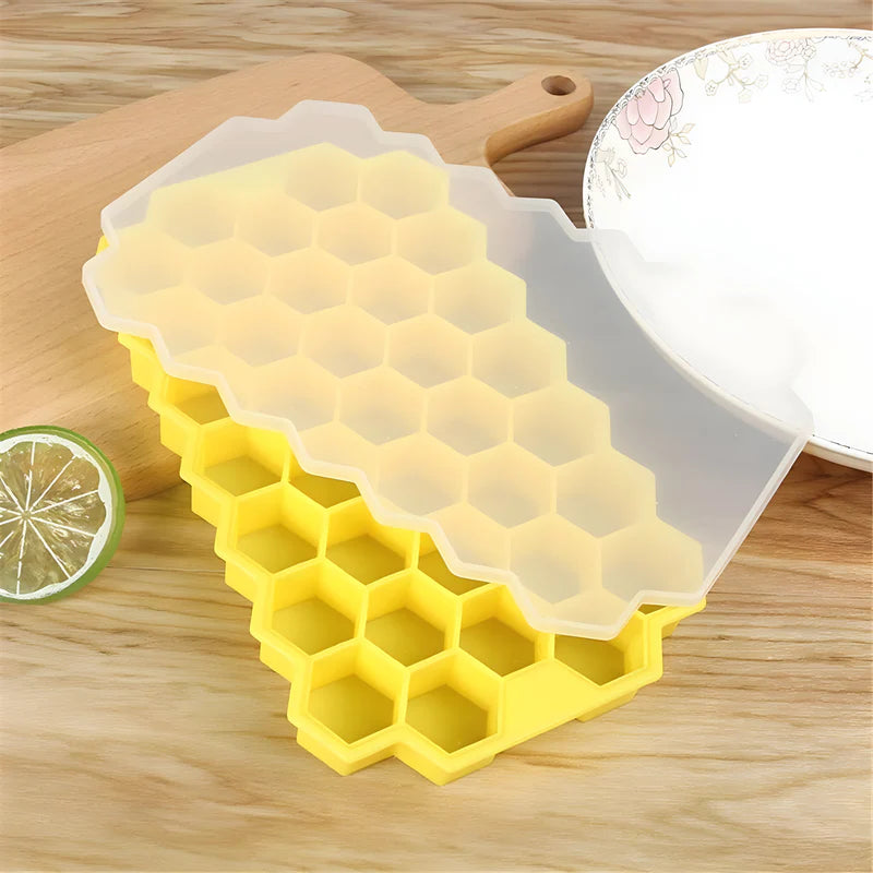 Honeycomb Silicone Ice Cube Tray With Lid