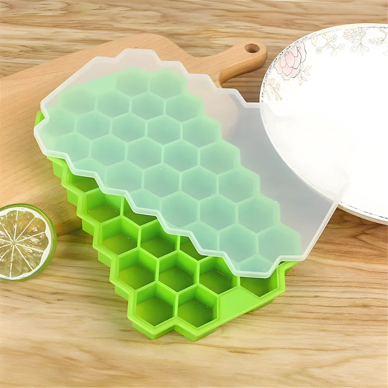 Honeycomb Silicone Ice Cube Tray With Lid