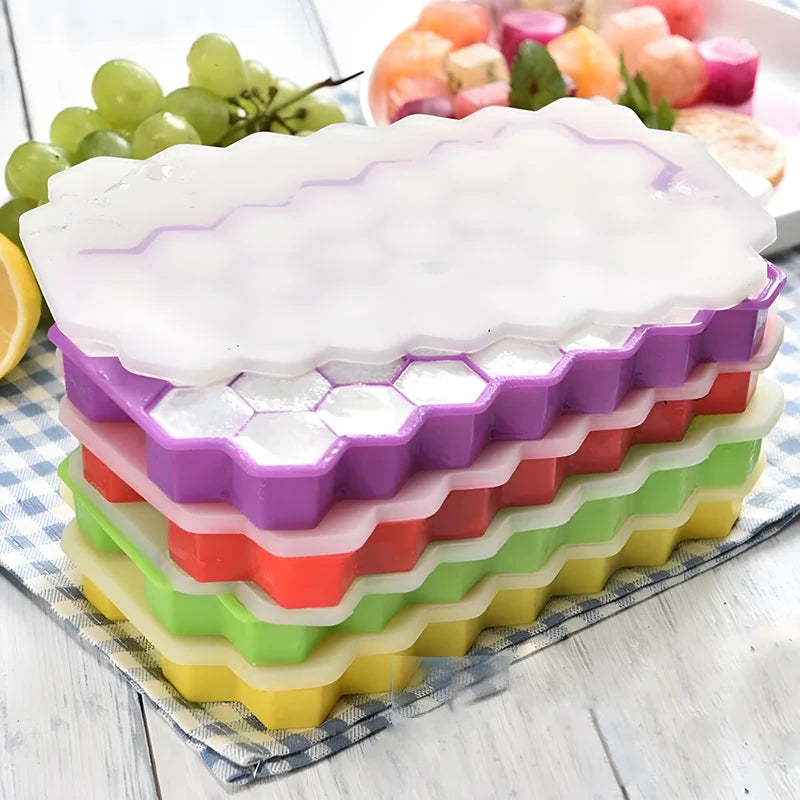 Honeycomb Silicone Ice Cube Tray With Lid