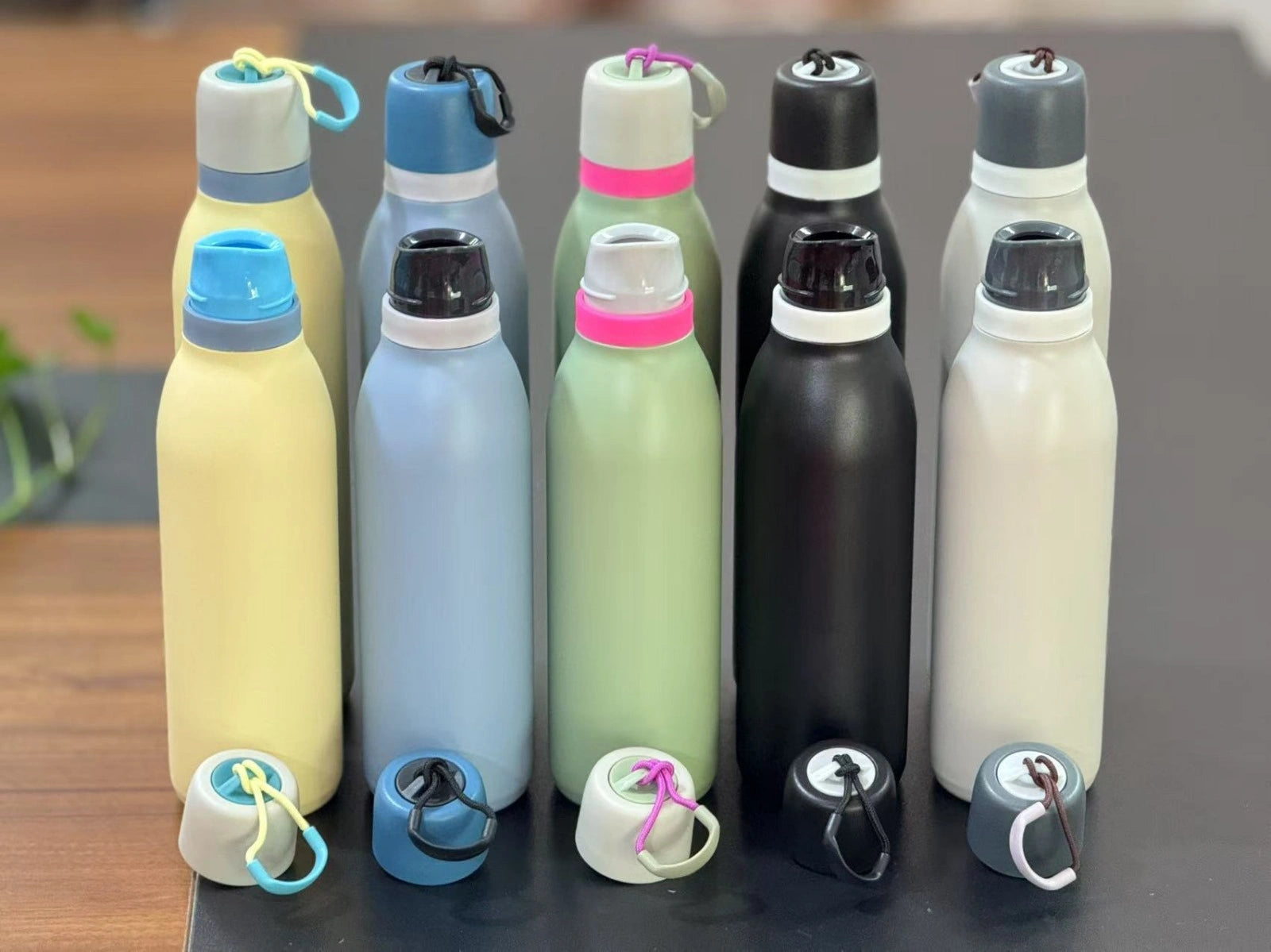 Stainless Steel Water Bottle | Leakproof Reusable Sports & Travel Bottle